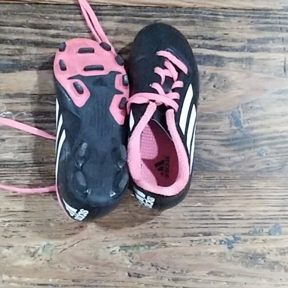 Toddler girls Adidas pink and black soccer cleats